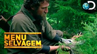 Matando um cervo de forma humanizada  Menu Selvagem l Discovery Channel [upl. by Sigismondo]