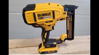 DeWalt 20V Narrow Crown Stapler Kit Review DCN681 [upl. by Pascoe]