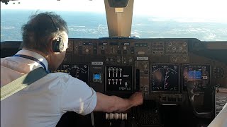 cockpit view BOEING 747400 LANDING HOUSTON AIRPORT [upl. by Ajani788]