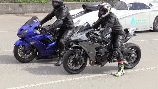 Kawasaki motorcycles drag racing  H2 Ninja vs Ninja ZX14 [upl. by Siger130]