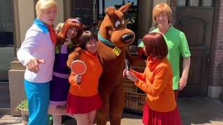 I dressed as Velma to meet the Scooby Doo gang  ¡Me disfracé de Vilma  UNIVERSAL STUDIOS [upl. by Prud]