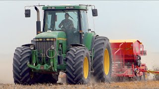 John Deere 8400  Vaderstad Rapid 300C SuperXL  Drilling Wheat  Nieuwenhuis Boesingheliede [upl. by Nallad]