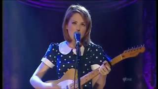 Emma Louise  quotJunglequot on Rockwiz [upl. by Gery717]