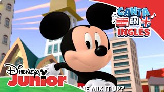 Mickey Mouse ¡Vamos de aventura Canta en inglés  Canción de cabecera  Disney Junior Oficial [upl. by Dorothi]