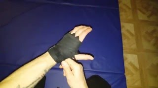 HOW TO WRAP HANDS FOR BOXING 108quot HAND WRAP [upl. by Sophy]