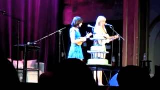 The Fadeaway performed by Garfunkel amp Oates  Telesync [upl. by Gorrian]