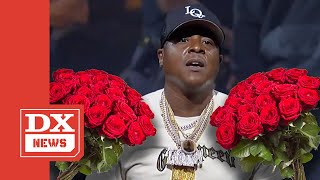 Jadakiss Given All The Flowers After VERZUZ Battle [upl. by Ikey812]